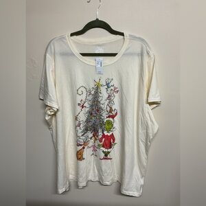 Maurices Cream Holiday Graphic Tee